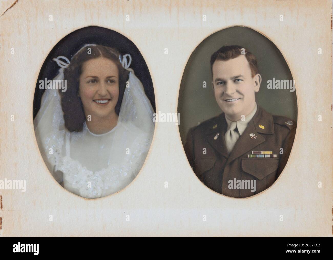 Vintage 1940s portraits of a bride and groom, USA Stock Photo