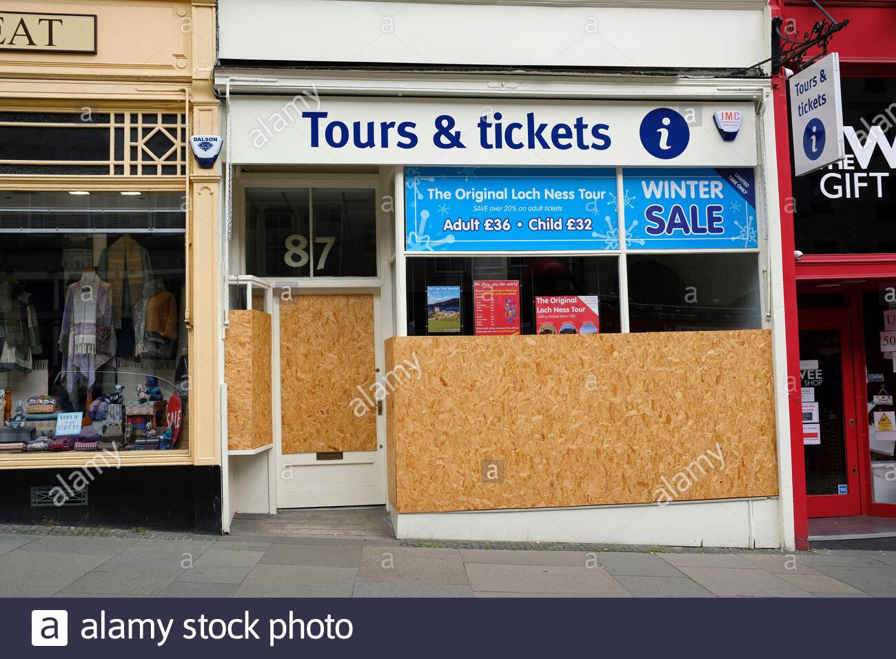 Tours and Tickets  boarded up due to the Coronavirus Covid-19 epidemic, Royal Mile, Edinburgh Scotland Stock Photo