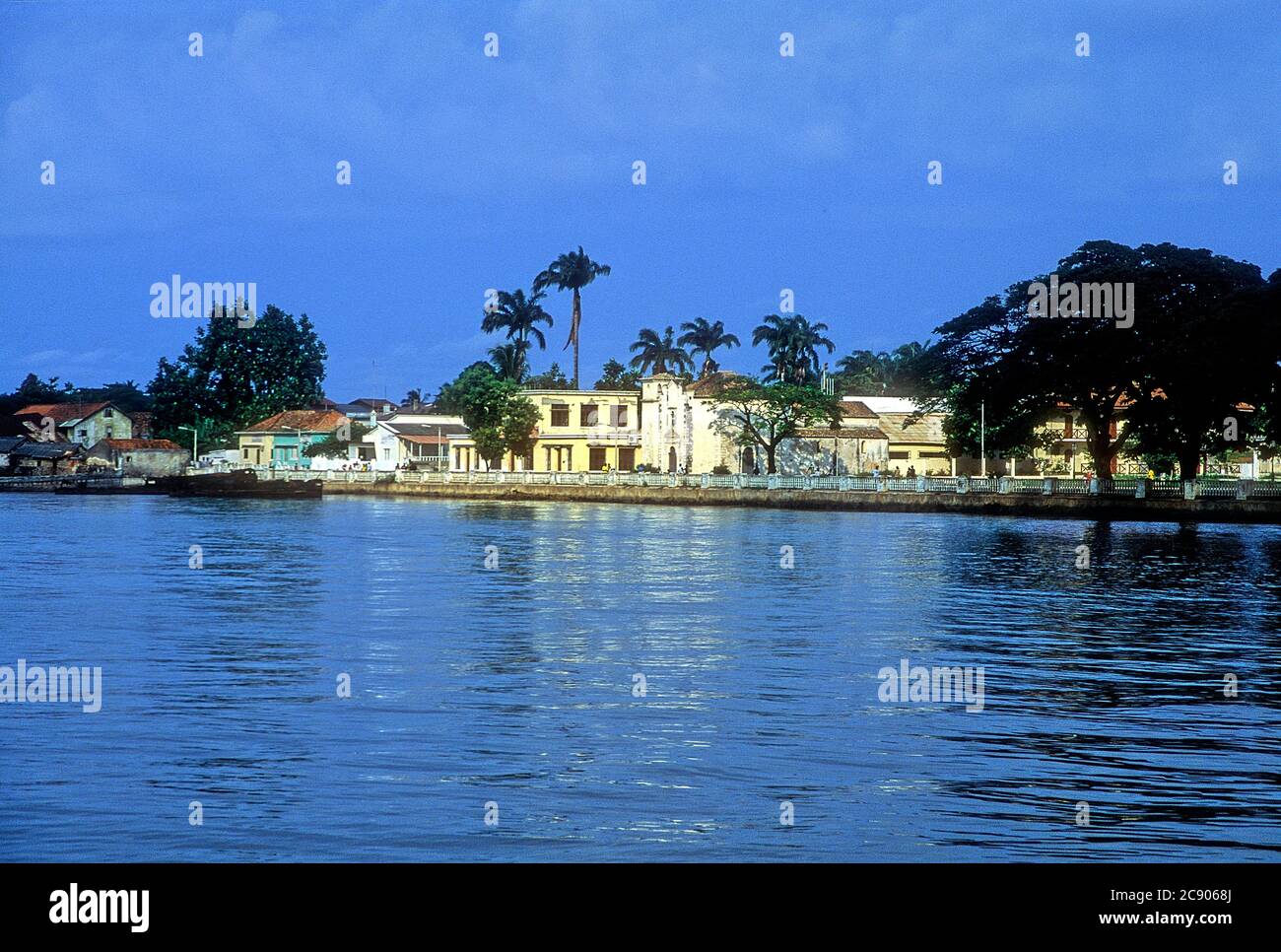 42+ City Sao Tome Island PNG