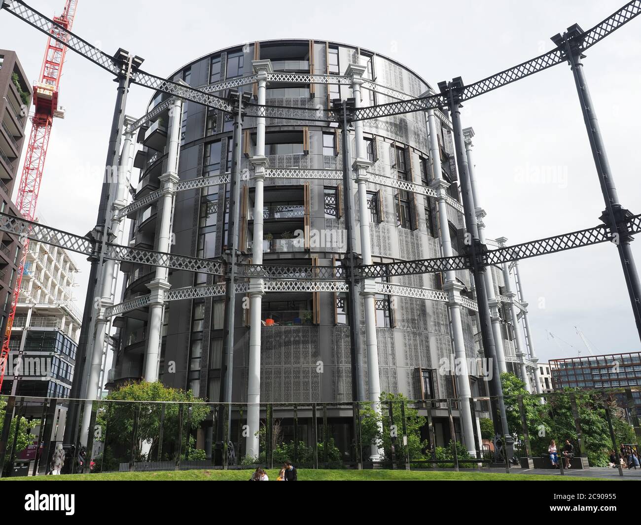 Gasholder flats kings cross hires stock photography and images Alamy