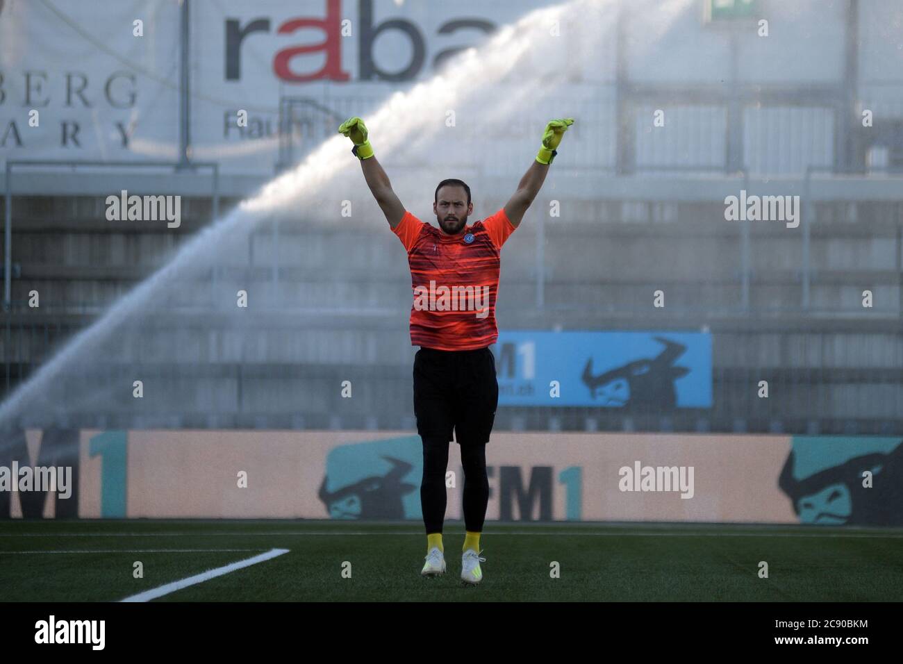 Wil, Schweiz. 27th July, 2020. 27.07.2020, Wil, IGP Arena, Wil, Fc Wil vs GCZ, Grasshoppers' goalie Mirko Salvi before the game Credit: SPP Sport Press Photo. /Alamy Live News Stock Photo