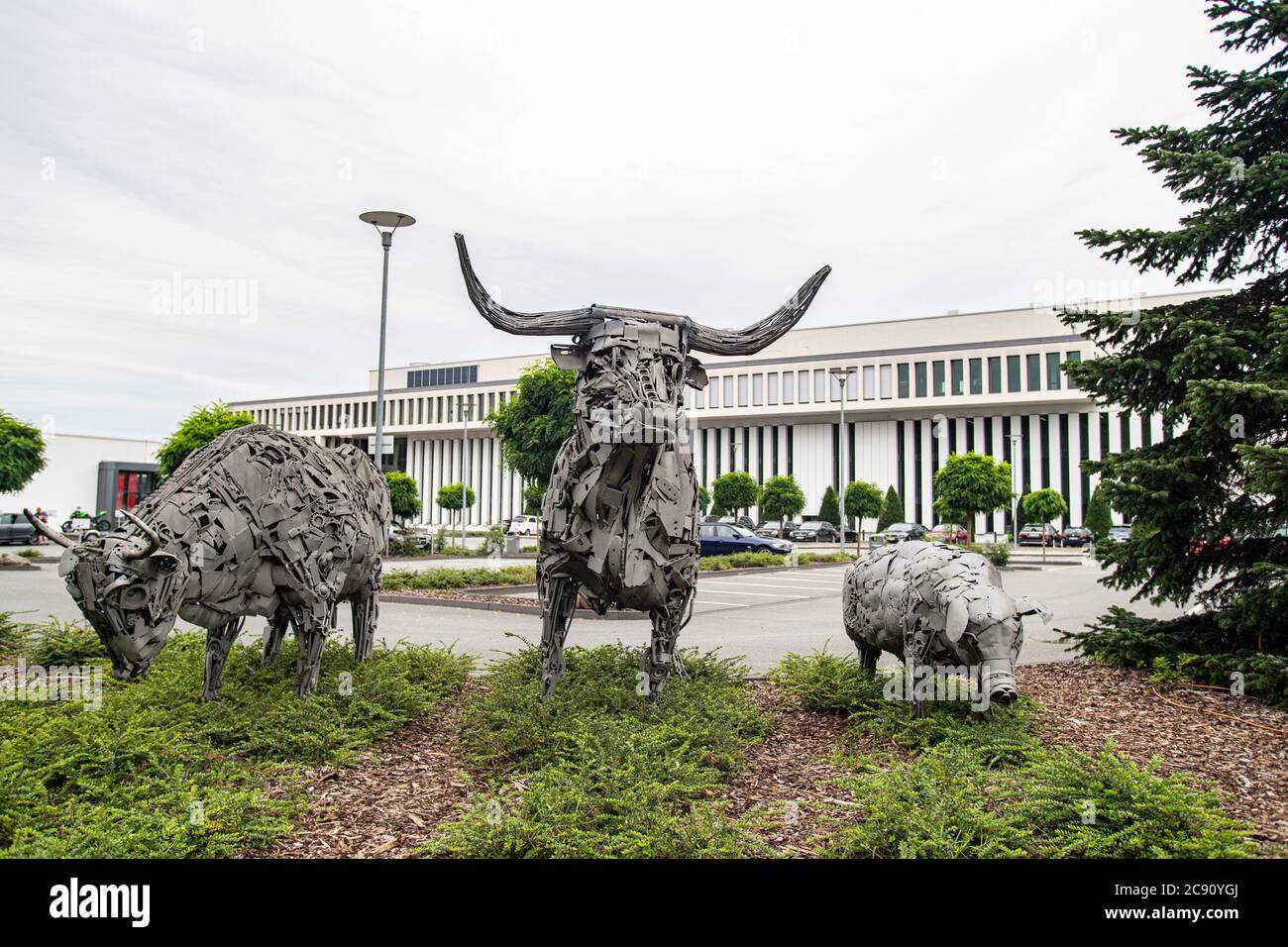Sculptures in front of the headquarters of the Toennies group in Rheda ...