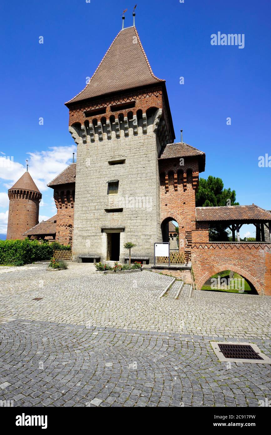 Estavailler Castle