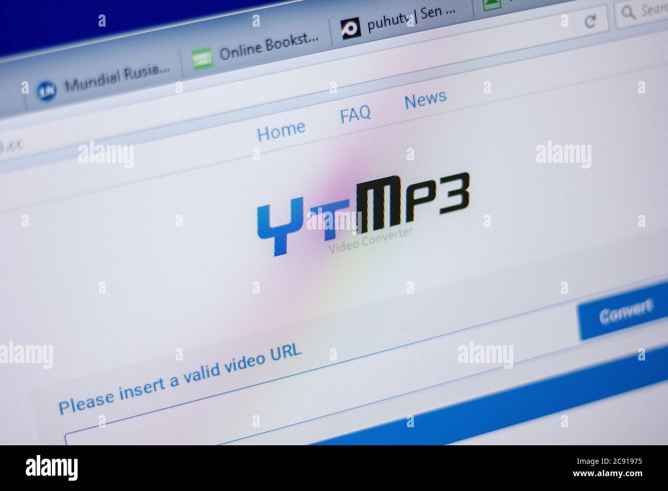 Ytmp3 cc hi-res stock photography and images - Alamy