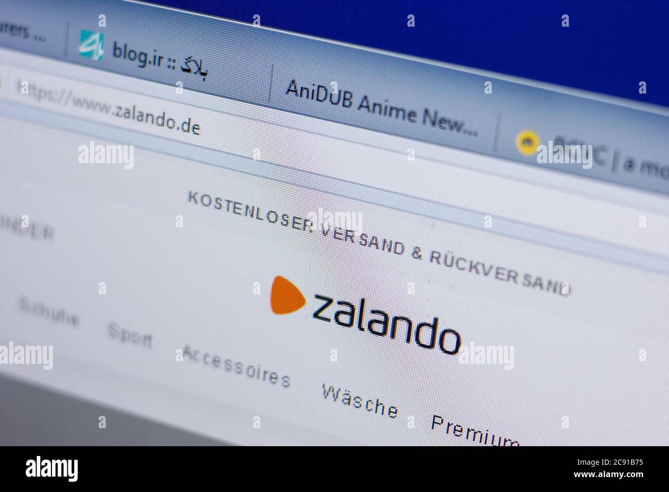 Ryazan, Russia - June 16, 2018: Homepage of Zalando website on the display  of PC, url - Zalando.de Stock Photo - Alamy