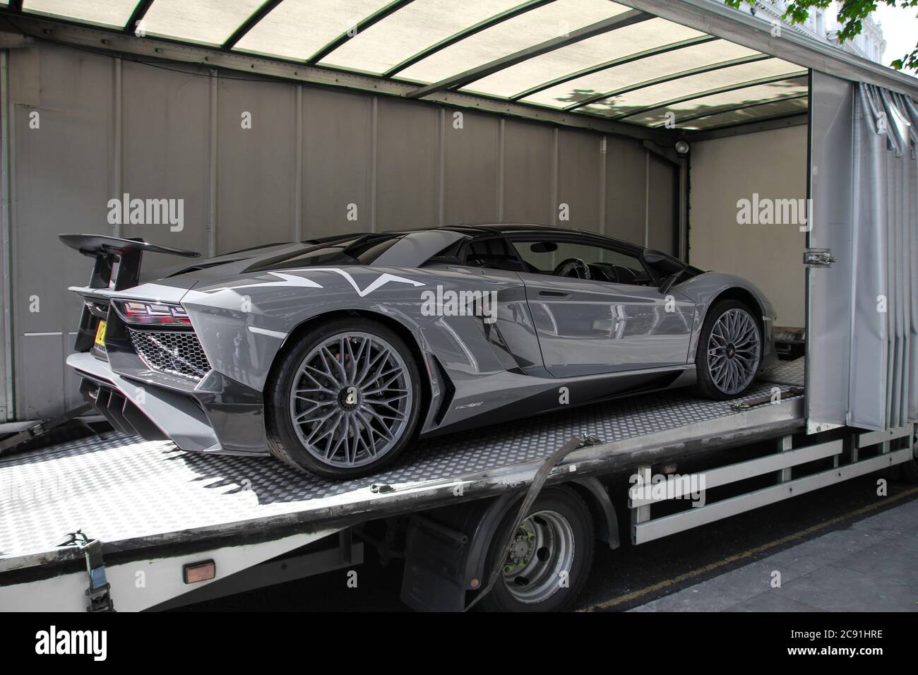 Grey Lamborghini High Resolution Stock Photography And Images Alamy