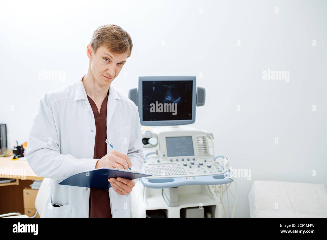 Very young doctor hi-res stock photography and images - Alamy