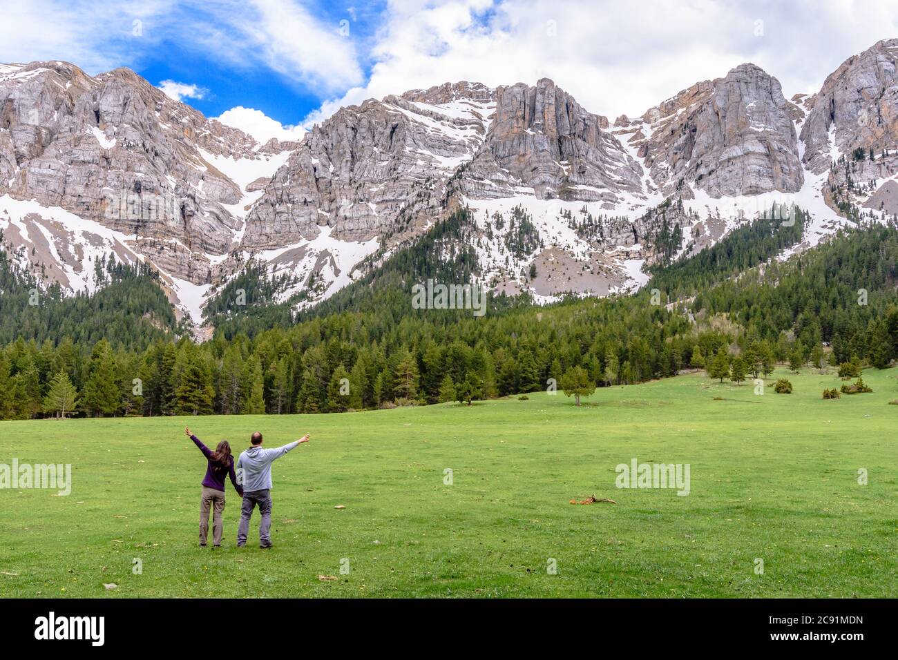 Hikers enjoy hi-res stock photography and images - Alamy