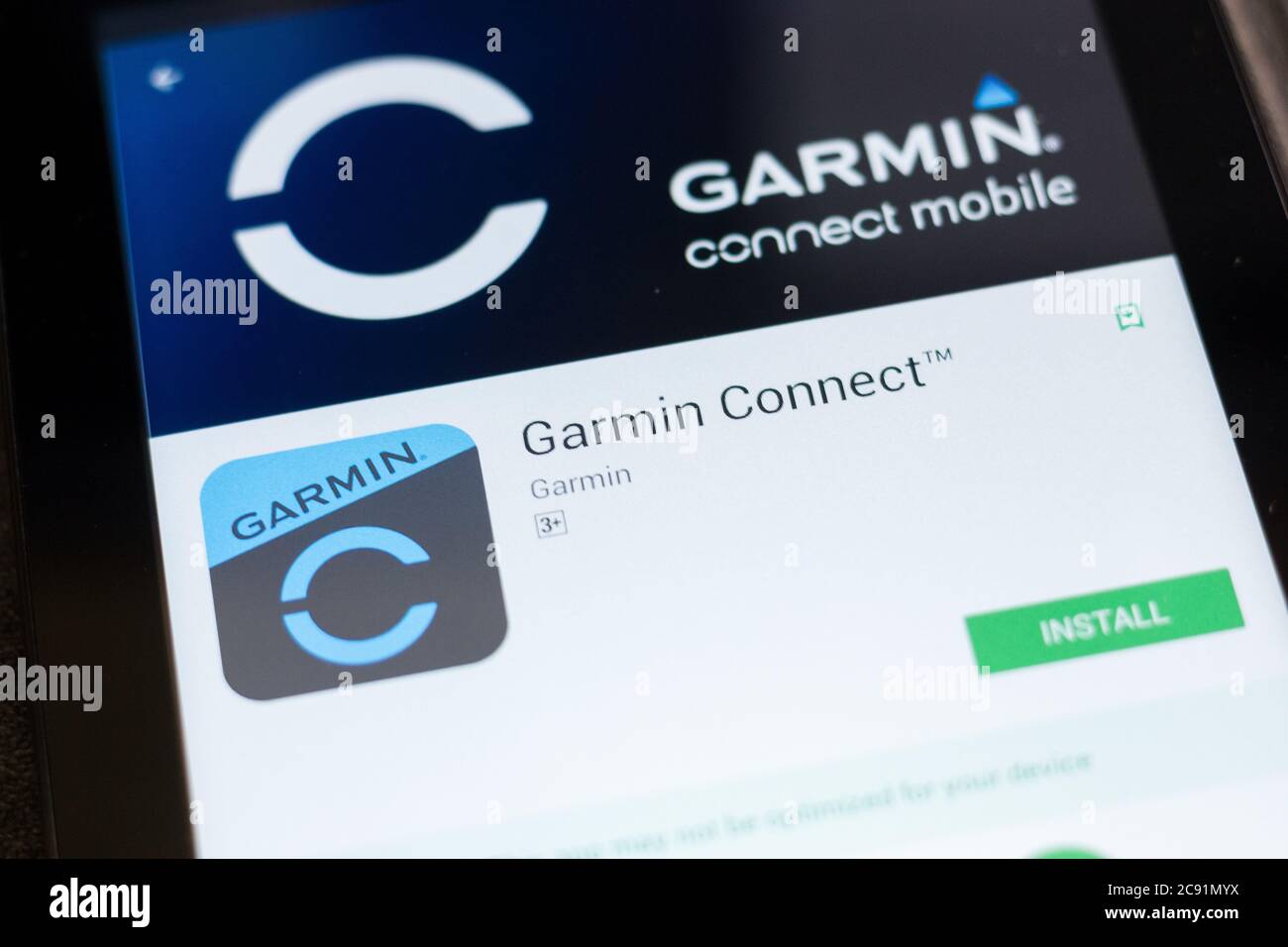 Garmin connect app hi-res stock photography and images - Alamy