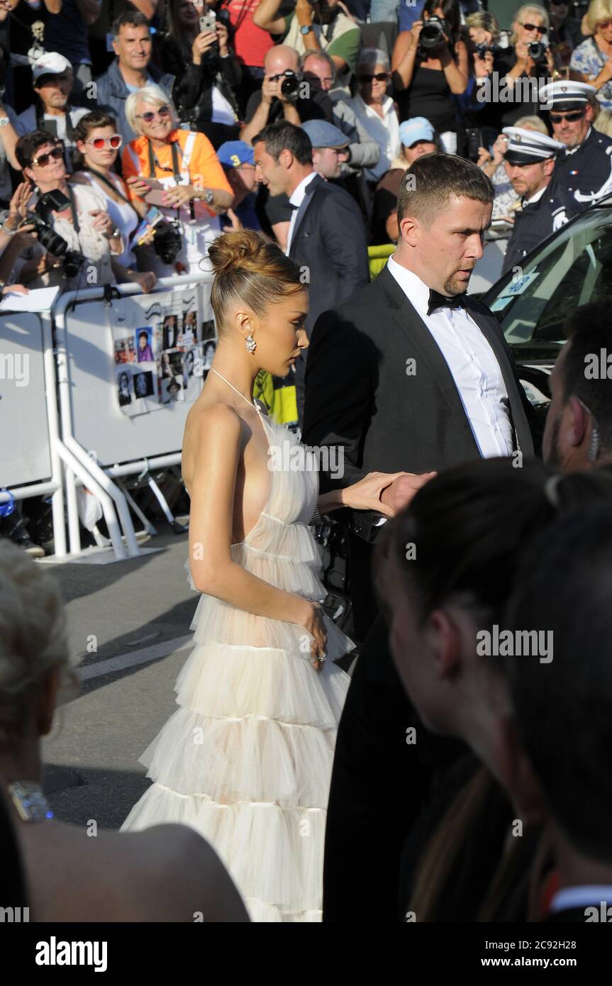 Red carpet and photo call Stock Photo Alamy