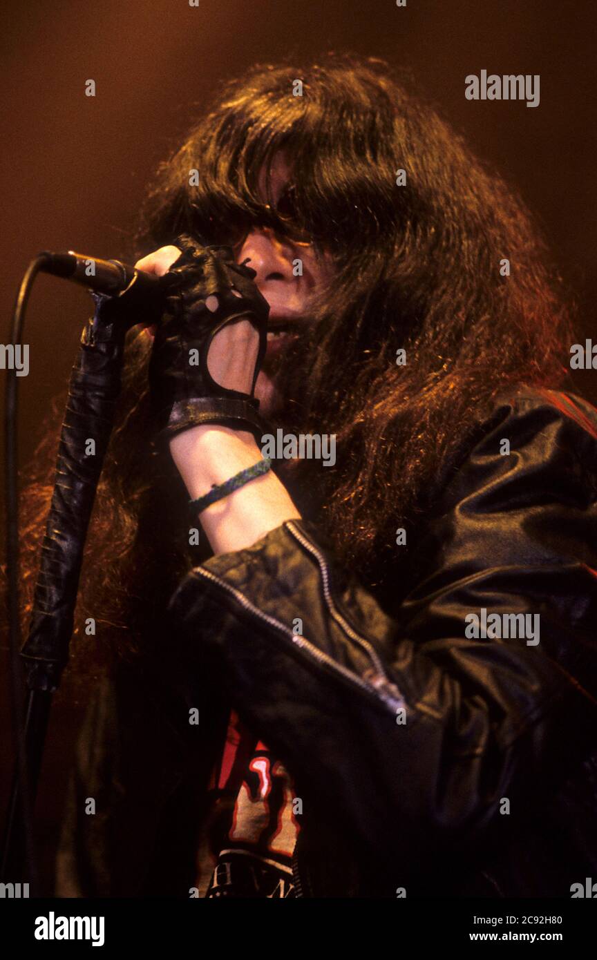 Joey ramone hi-res stock photography and images - Alamy