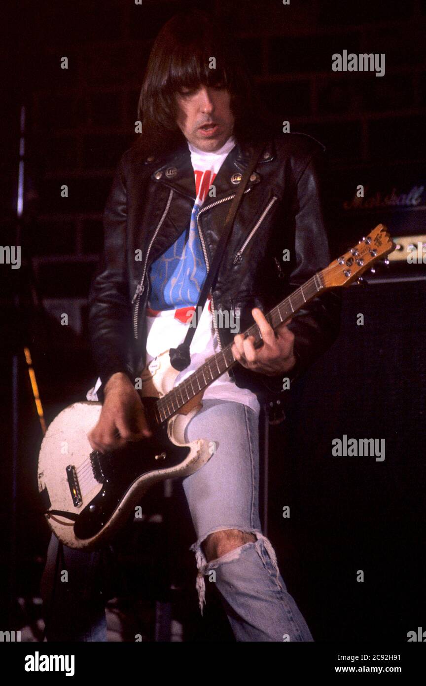 Johnny ramone hi-res stock photography and images - Alamy
