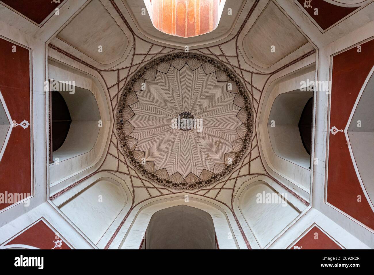 Humayun's tomb interior hi-res stock photography and images - Alamy