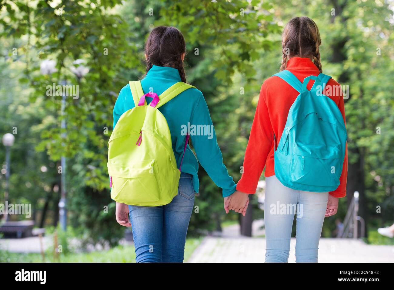 backpacker girls backpacks