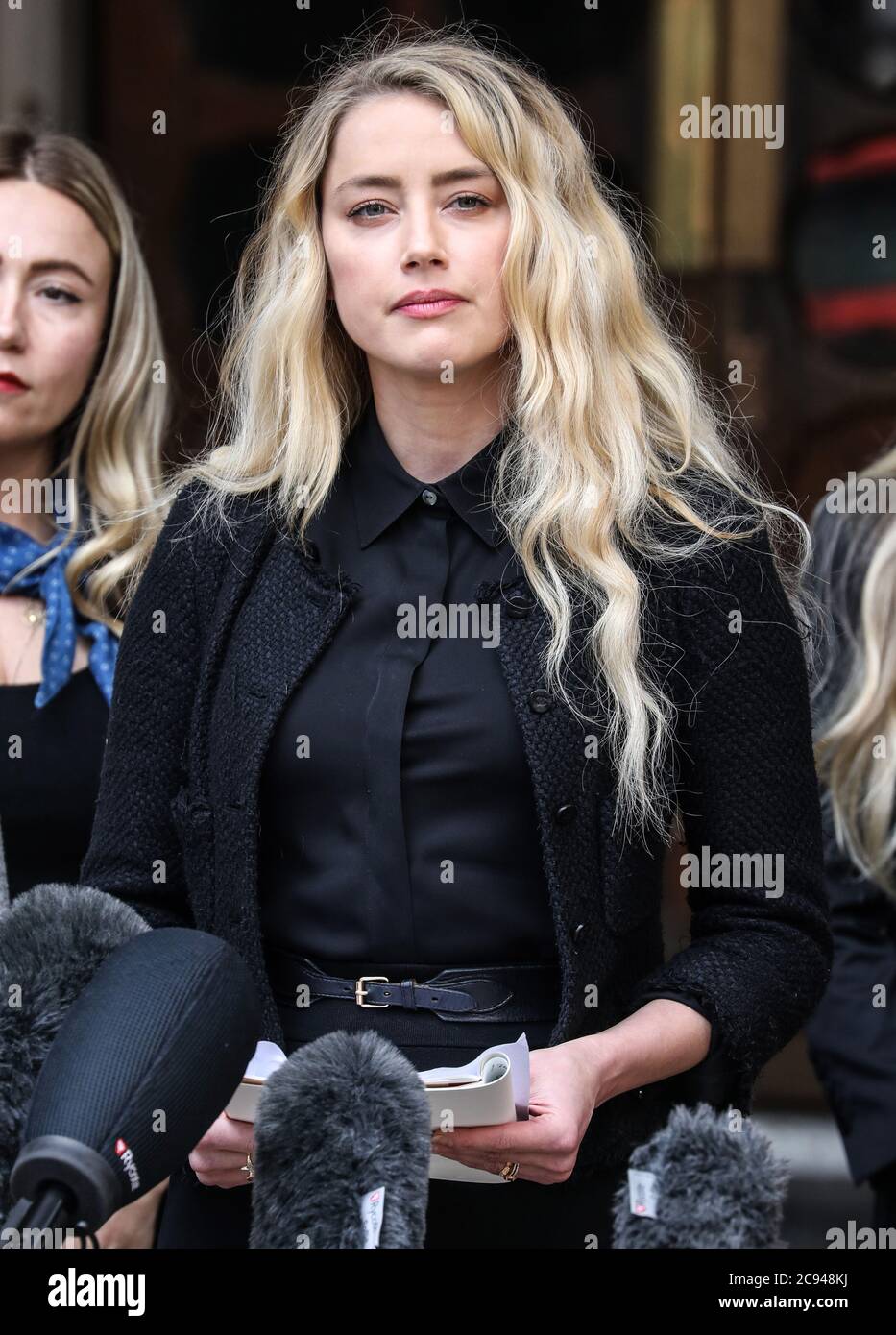 Amber Heard gives a statement outside the Royal Courts of Justice on ...