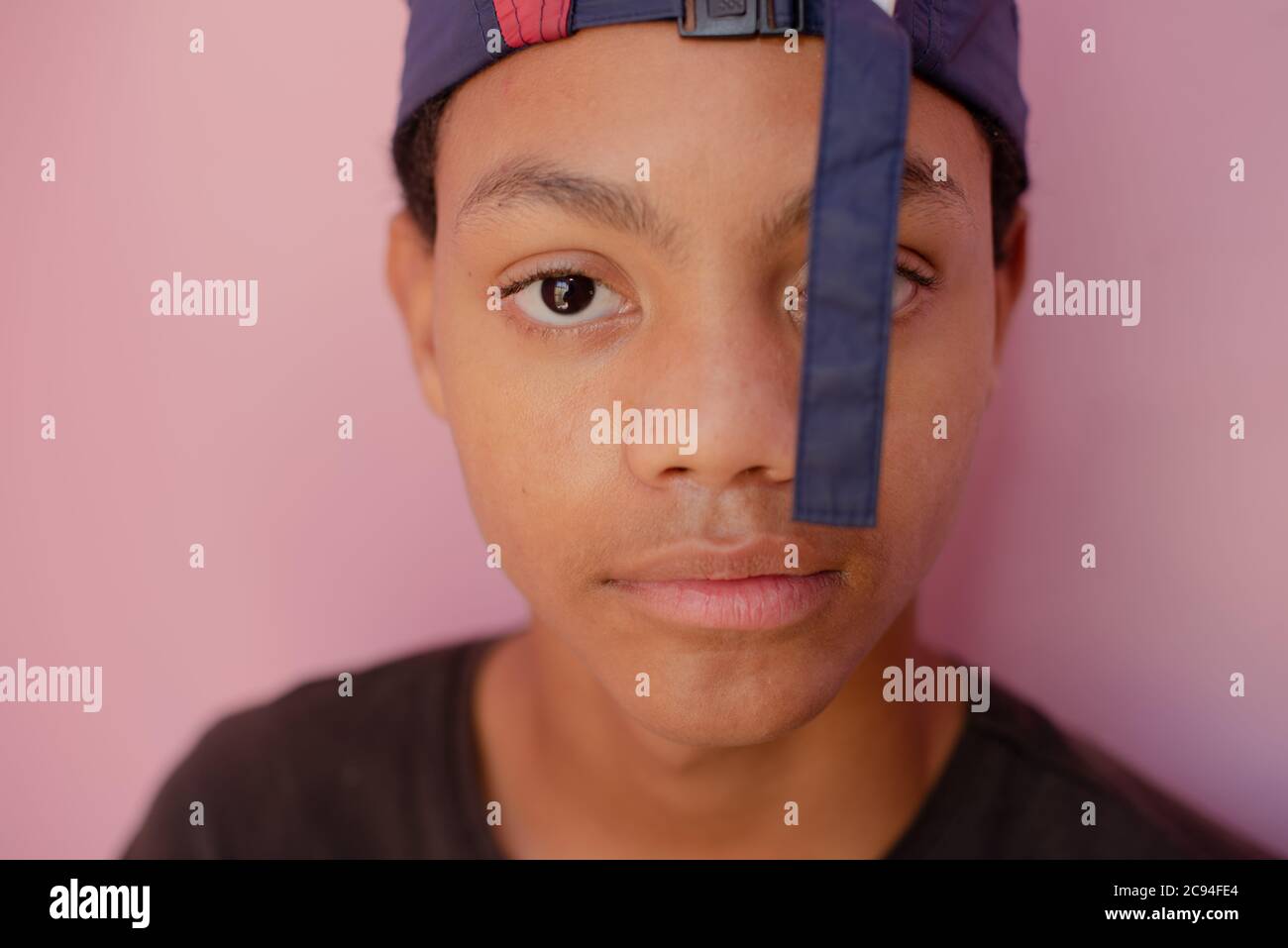 Teenager young cap hi-res stock photography and images - Alamy