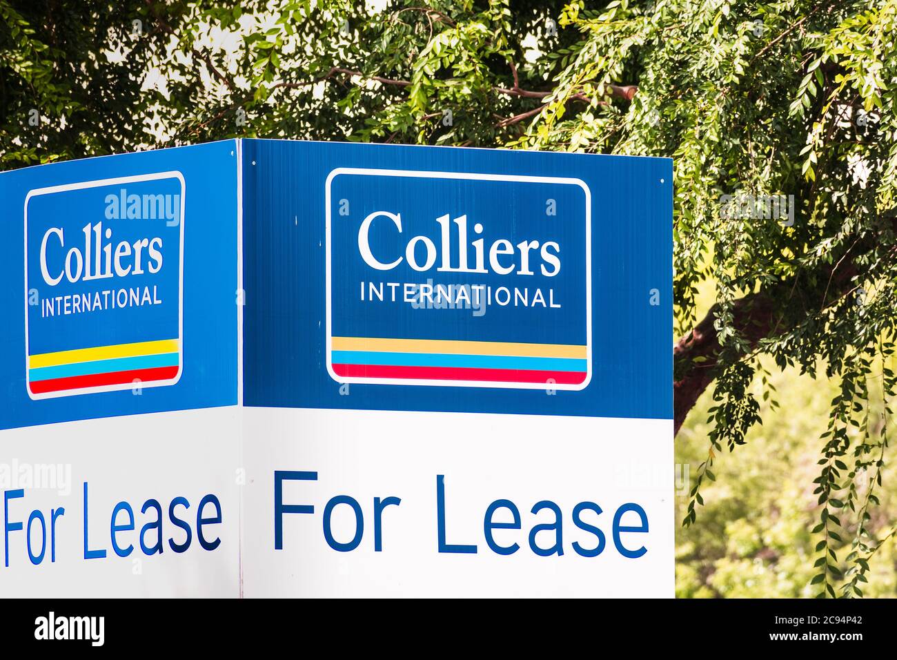 July 21, 2020 San Jose / CA / USA - Colliers International For Lease sign  in front of an office building; Colliers International is a Canada-based  glo Stock Photo - Alamy