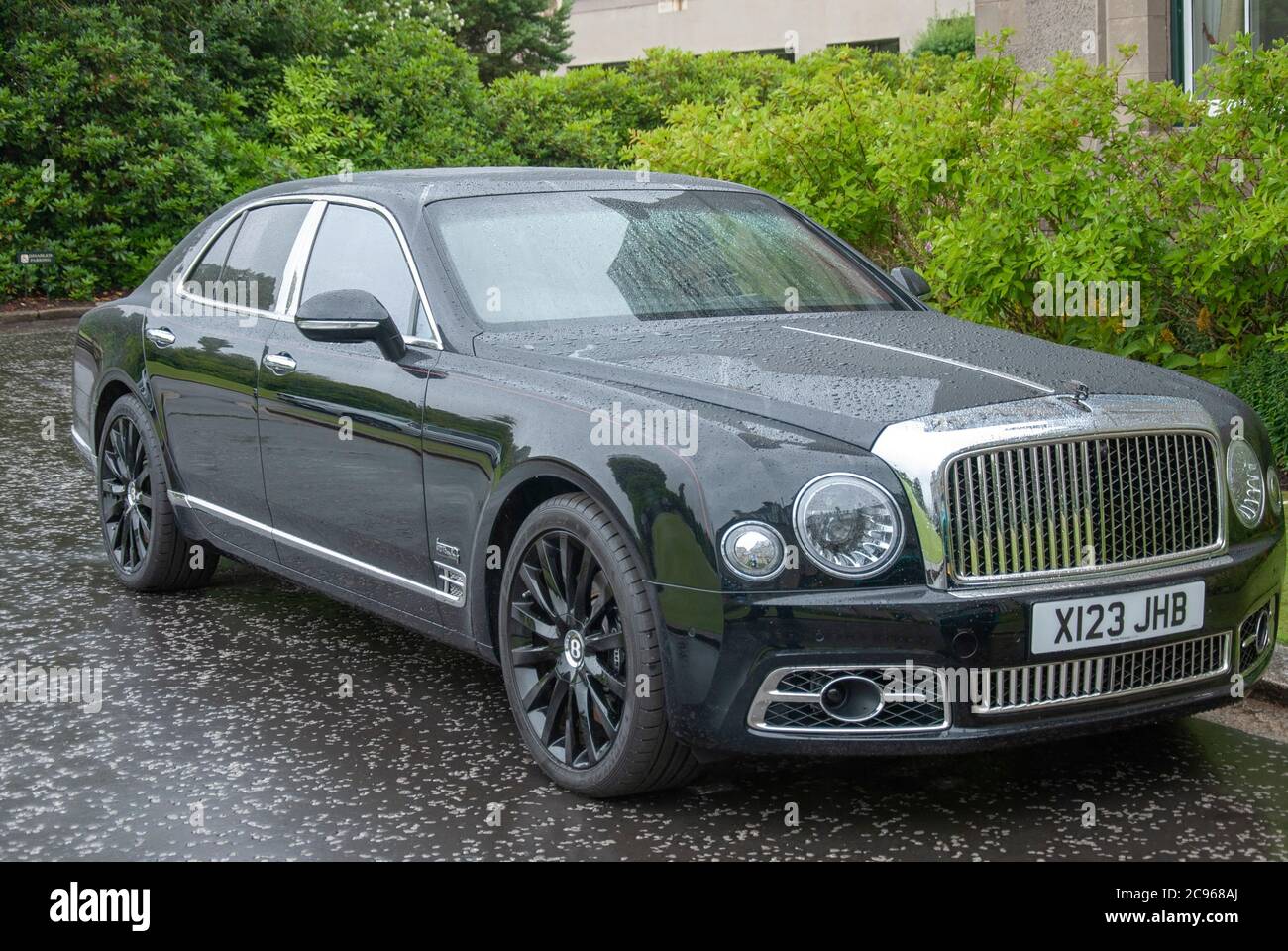 2019 Model Black Bentley Mulsanne Luxury Motor Car front offside drivers side view rhd right 2019 Model Black Bentley Mulsanne Luxury Motor Car front offside drivers side view rhd right