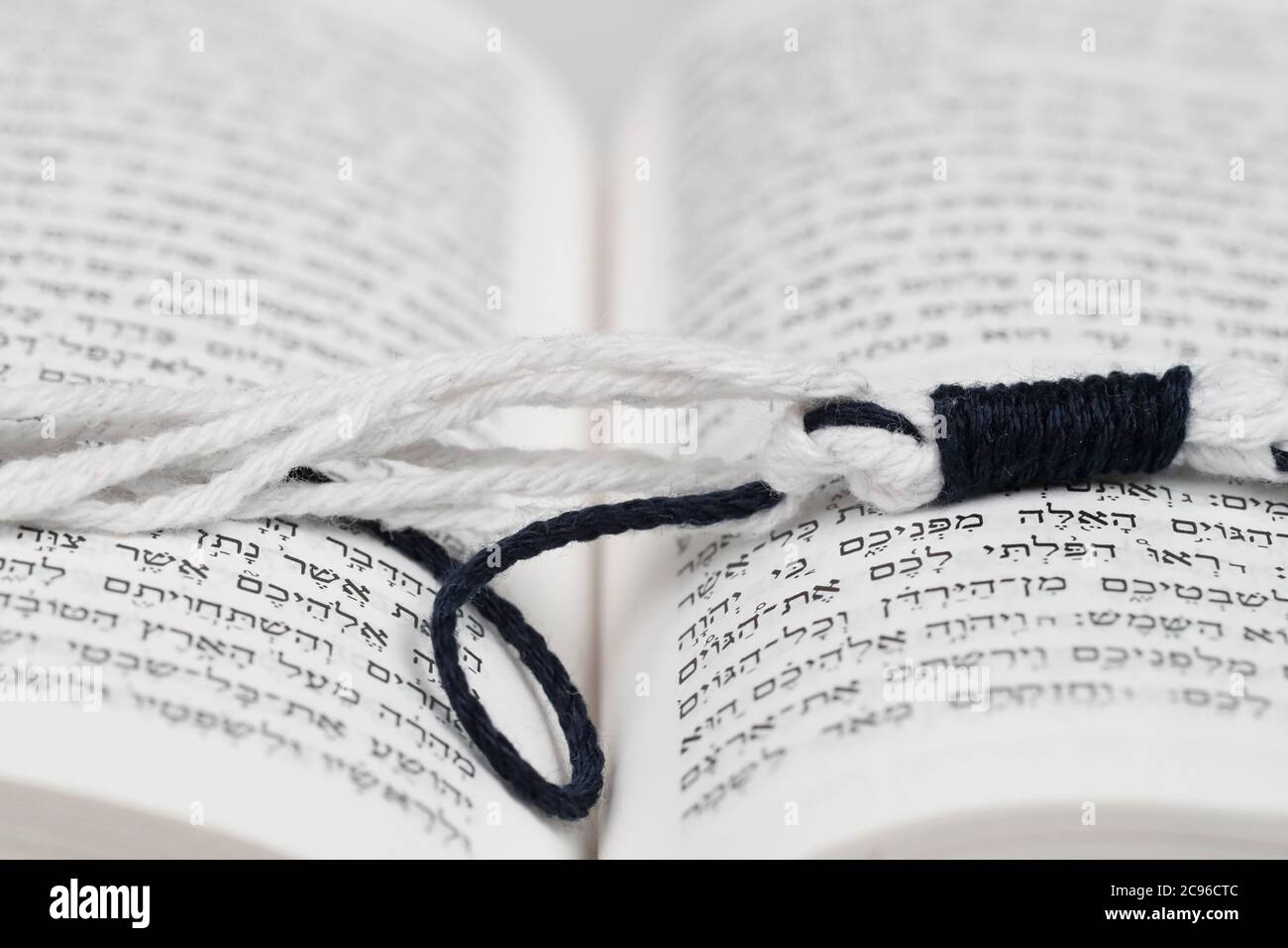 Tzitzit hi-res stock photography and images - Alamy