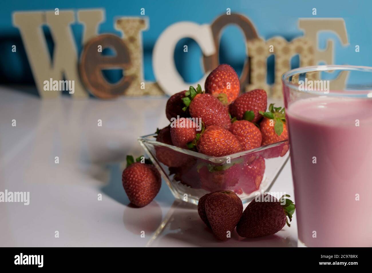 healthy strawberry juice Stock Photo Alamy