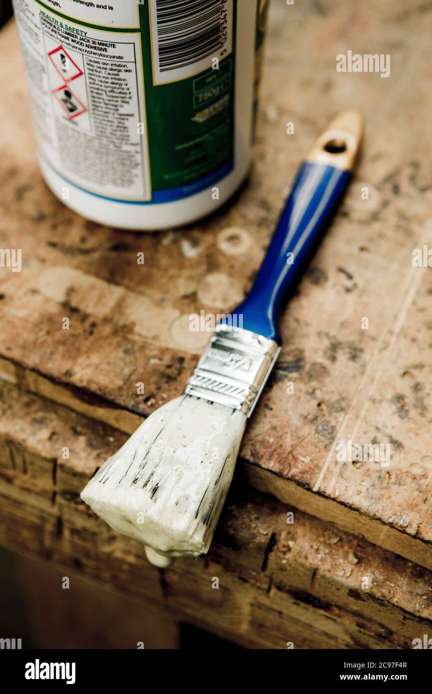 Old glue pot hires stock photography and images Alamy