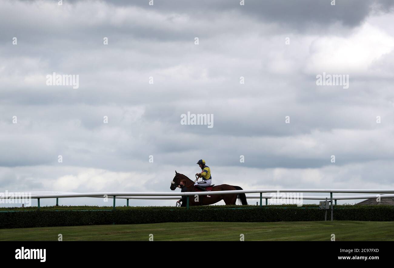 Free streaming every uk race novices handicap chase racecourse hi-res stock photography and images
