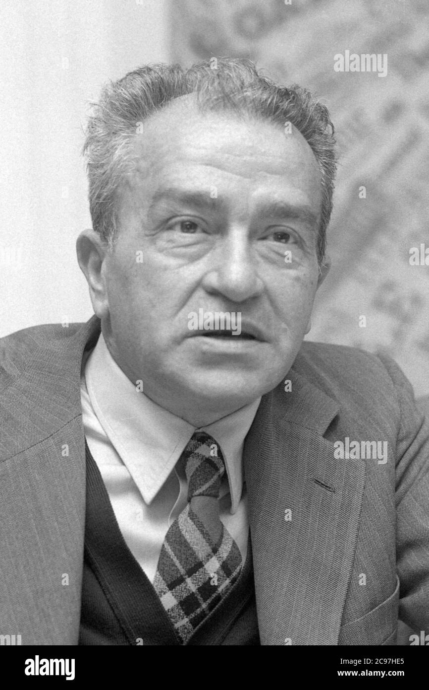 Pietro INGRAO Pietro Ingrao (born March 30, 1915 in Lenola; 'AU September 27, 2015 in Rome) was an Italian journalist and politician. Ingrao was one of the most influential people in the Italian Communist Party (KPI). From 1948 to 1992 he was a member of the Italian Chamber of Deputies (ten legislative periods) and from 1976 to 1979 its president. Portraet, Portrvsst, portrait, cropped single image, single motif, undated picture, ¬ | usage worldwide Stock Photo
