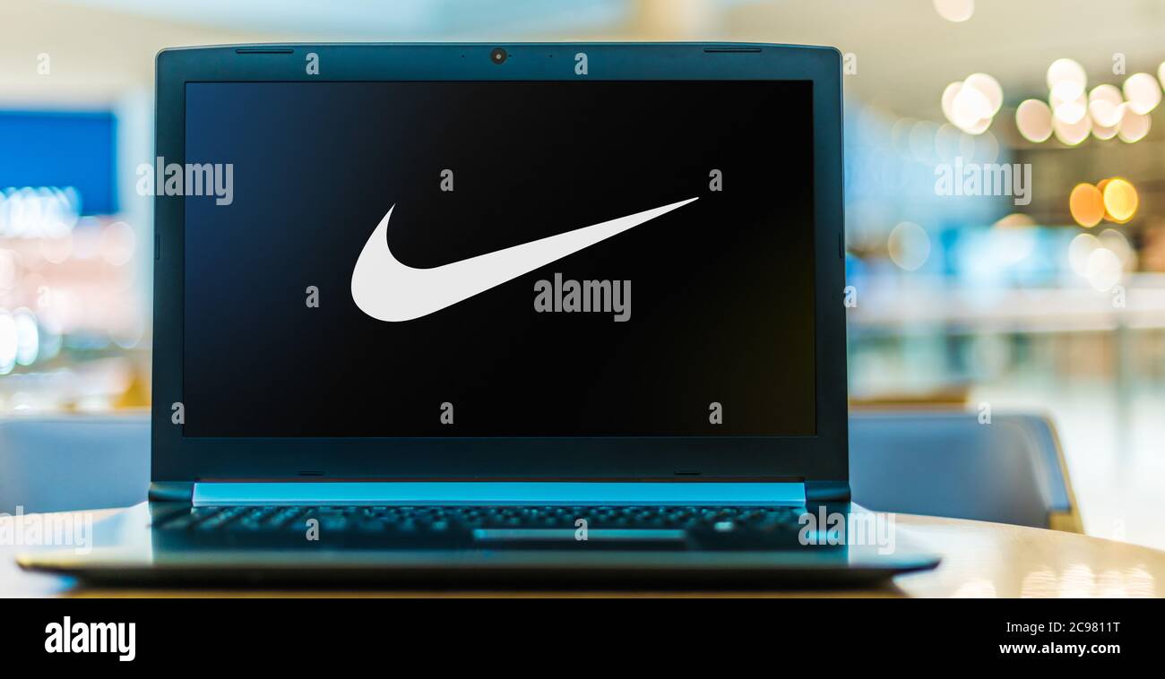 Nike Store High Resolution Stock Photography and Images - Page 6 - Alamy