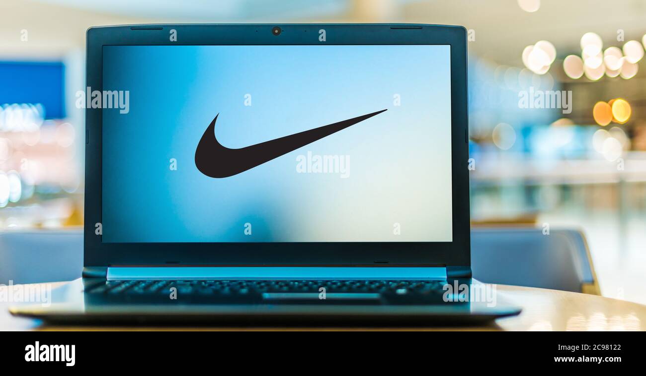 Nike Label Logo High Resolution Stock Photography and Images - Alamy