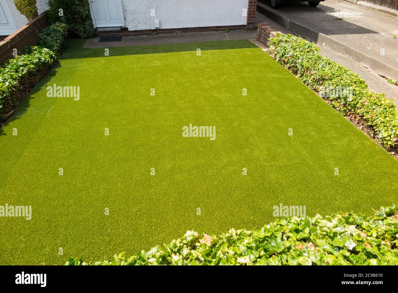 Fake lawn uk hires stock photography and images Alamy