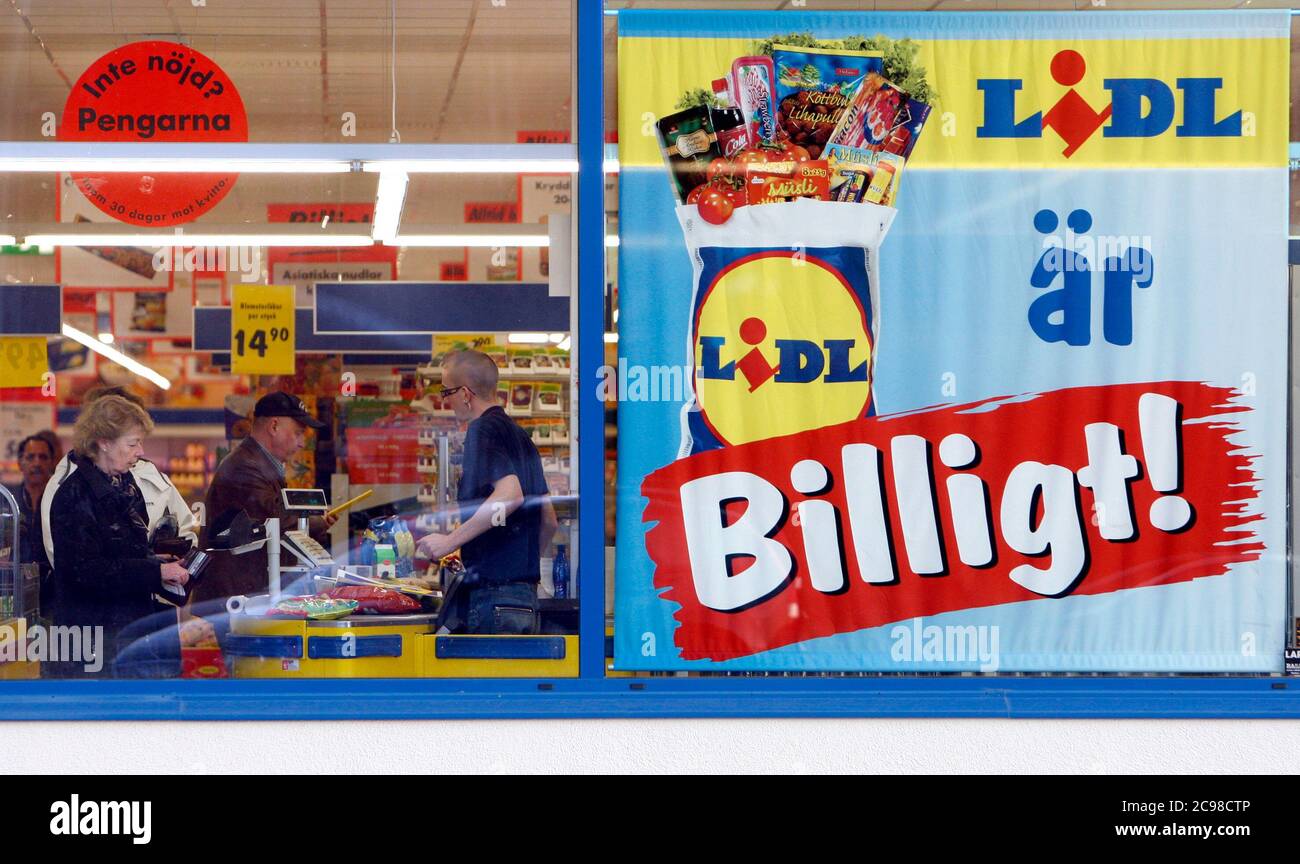 Grocery store lidl hires stock photography and images Alamy