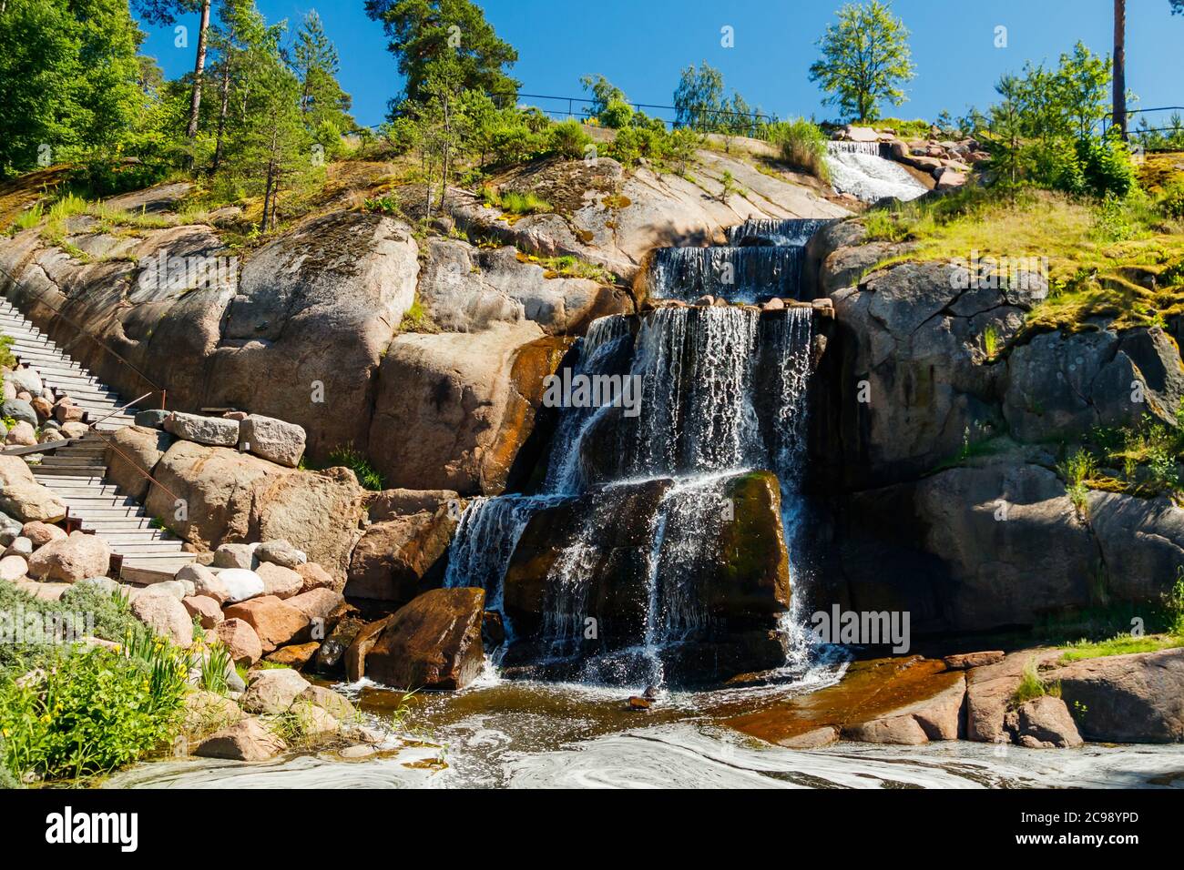 Pond fountain waterfall garden hi-res stock photography and images - Page  15 - Alamy