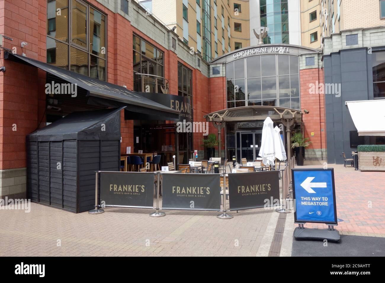 Stadium seating at stamford bridge hires stock photography and images