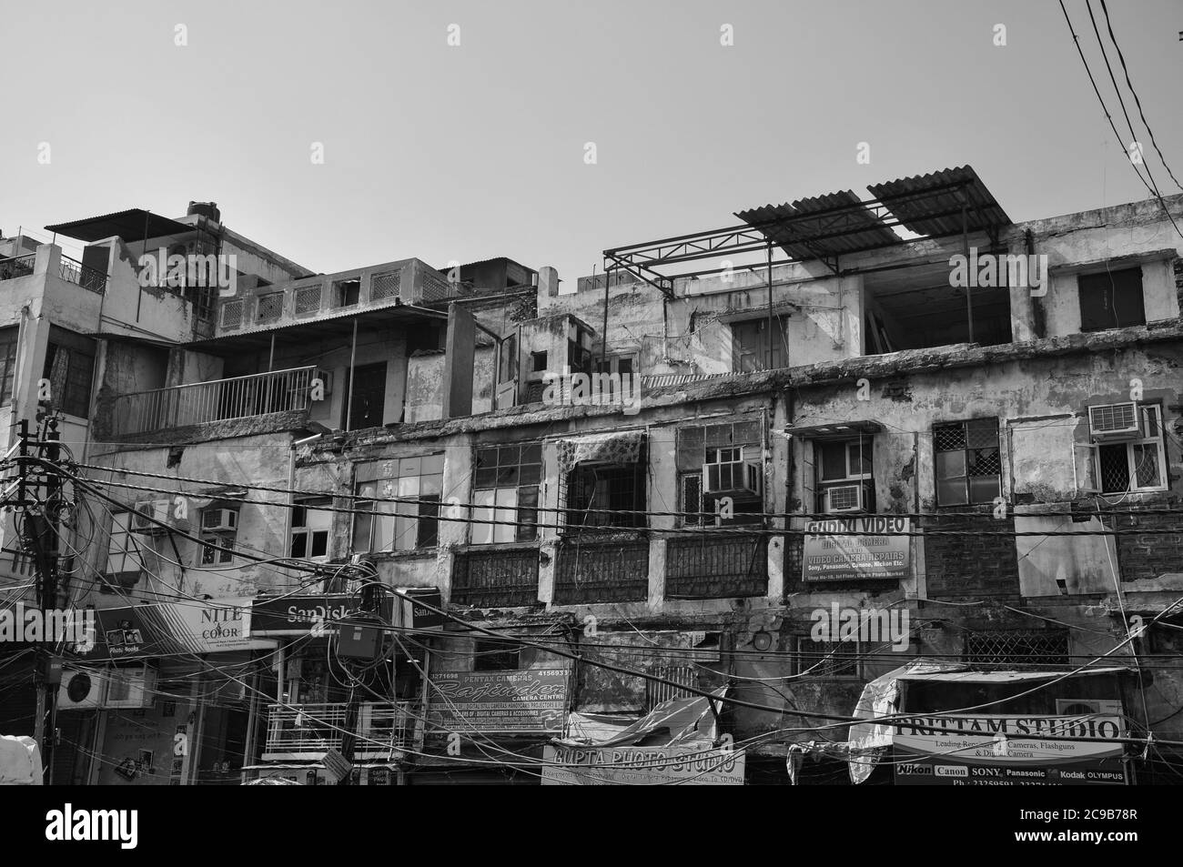 Delhi taxi Black and White Stock Photos & Images Alamy