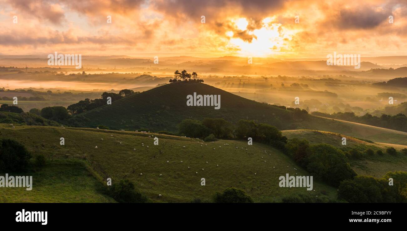 Bridport, Dorset, UK. 30th July 2020. UK Weather. A spectacular sunrise