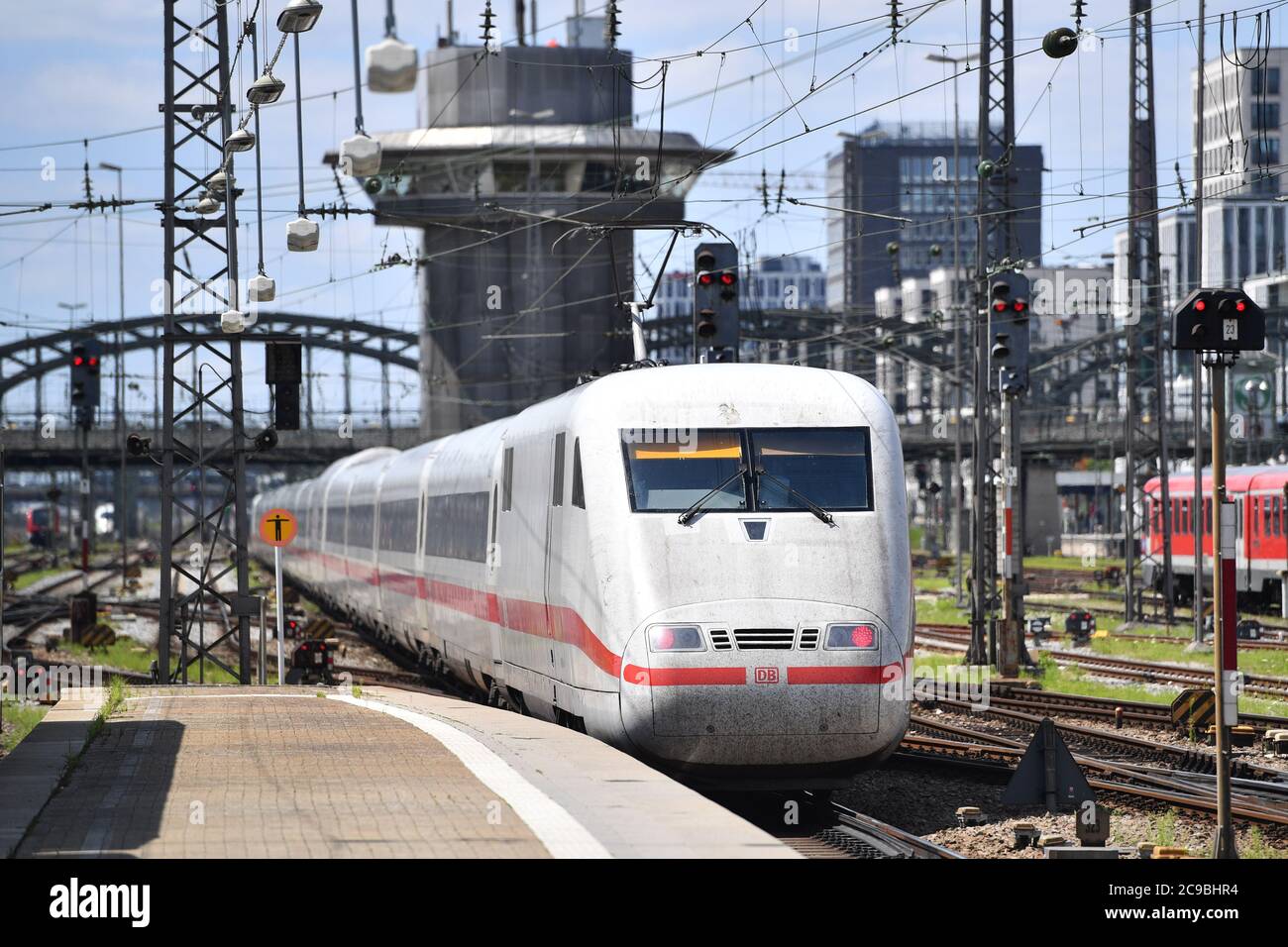 Ice 693 Munich, Deutschland. 29th July, 2020. Incoming ICE train, Intercity ...