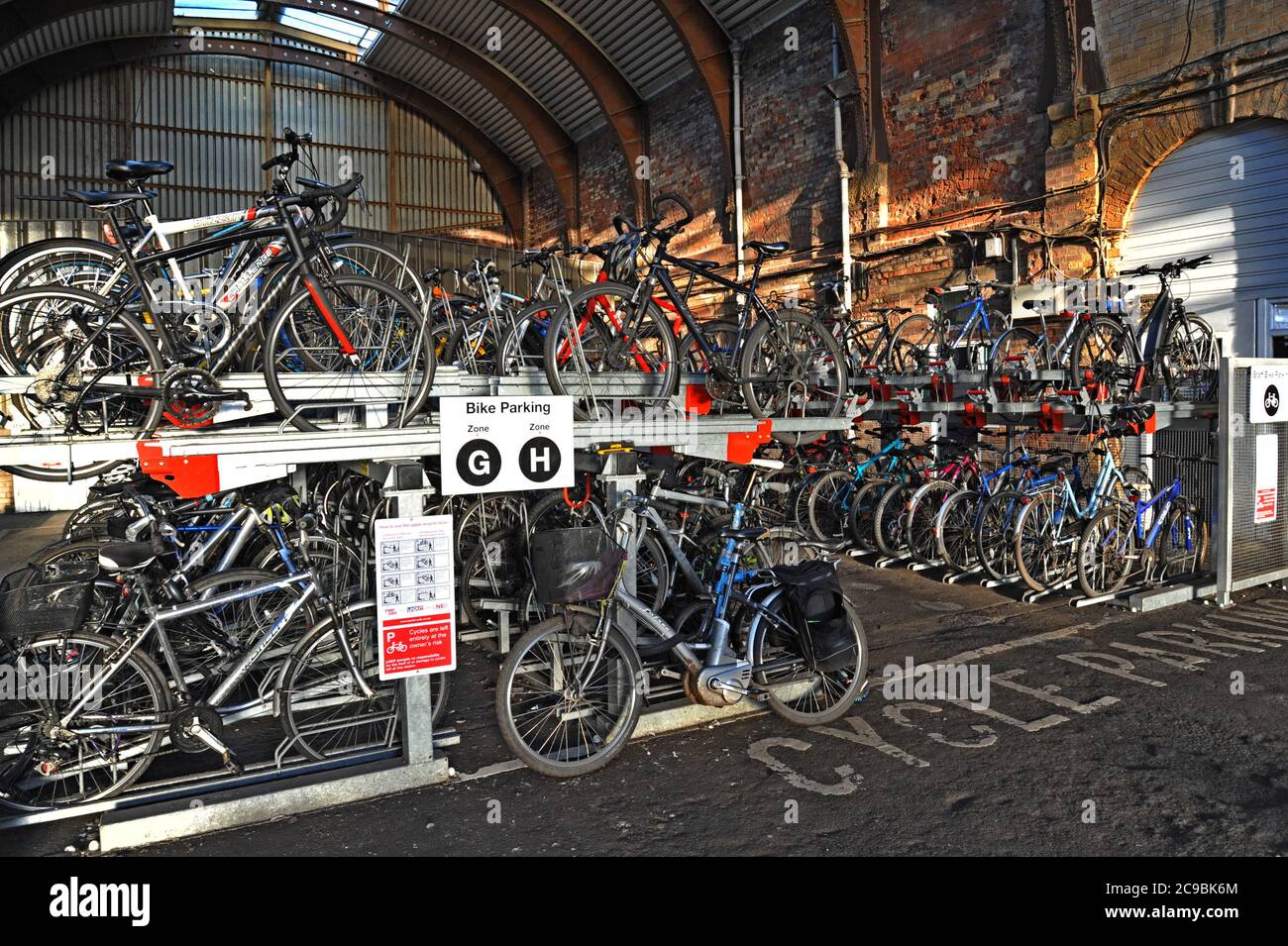 Double Deck cycle parking area at York Railway Station Stock Photo
