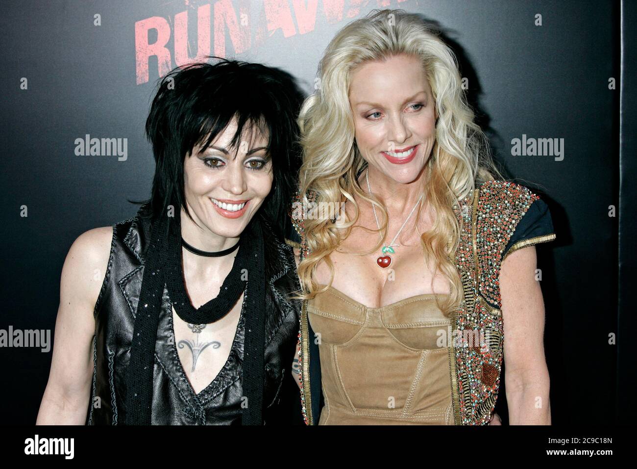 Joan Jett Cherie Currie Runaways High Resolution Stock Photography And Images Alamy