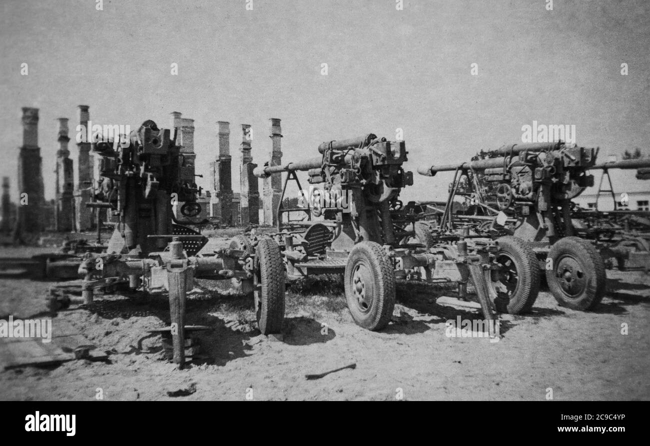 German mobile artillery ww2 Black and White Stock Photos & Images Alamy