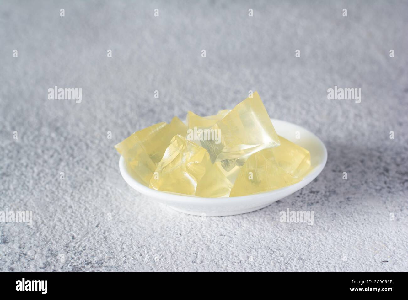 Gelatin, agaragar, gelatinous mass (cubes in the form of crystals) on