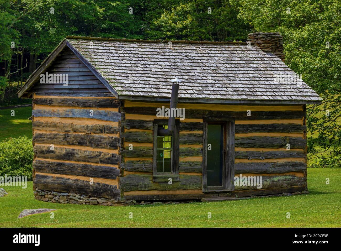 Historical cabins logs dating back at least 150 years old at Grayson  Highlands State Park in Virginia, USA Stock Photo - Alamy