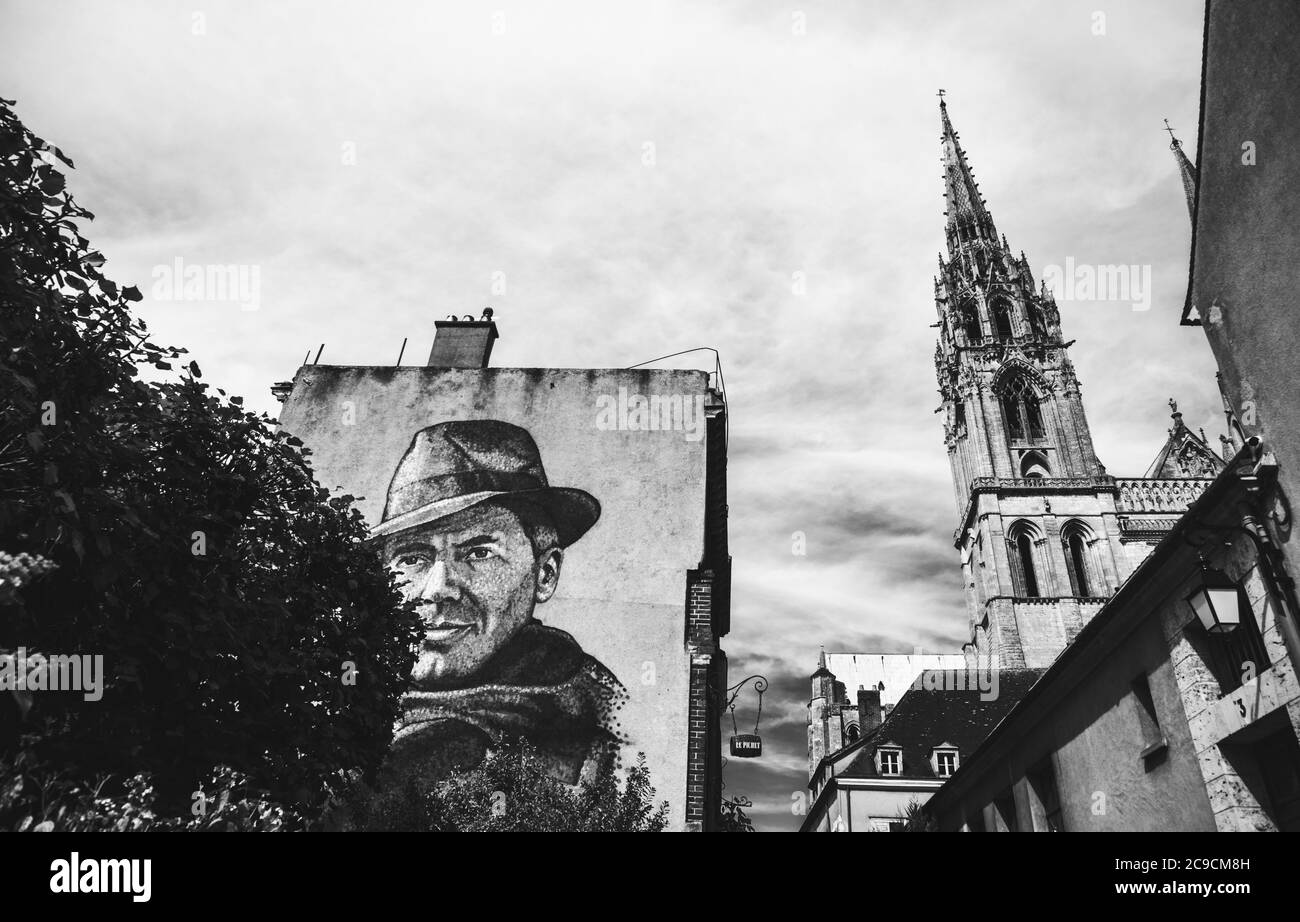 Chartres France July 18 2020 Graffiti Portrait Of Jean Moulin French Resistance Hero Created At Boulevard Du Graff Event Chartres Cathedral Stock Photo Alamy