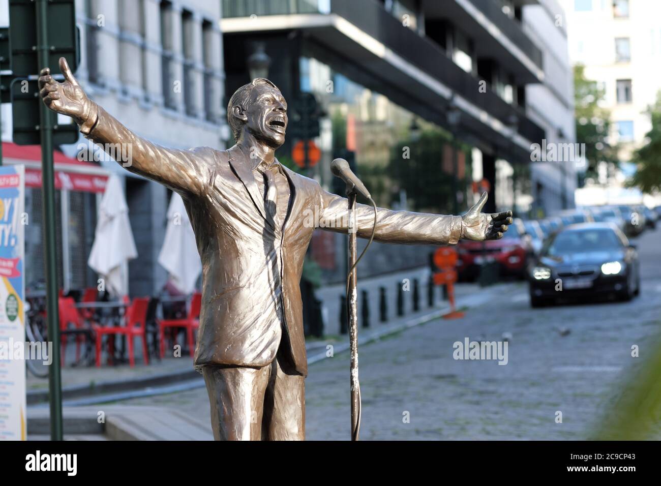 Monument of singer hires stock photography and images Alamy