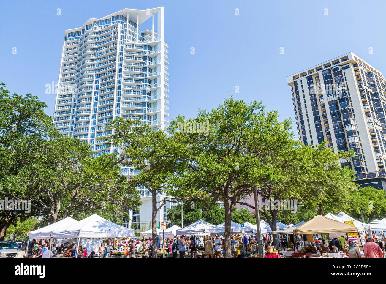 View of Farmers housing hi-res stock photography and images - Alamy