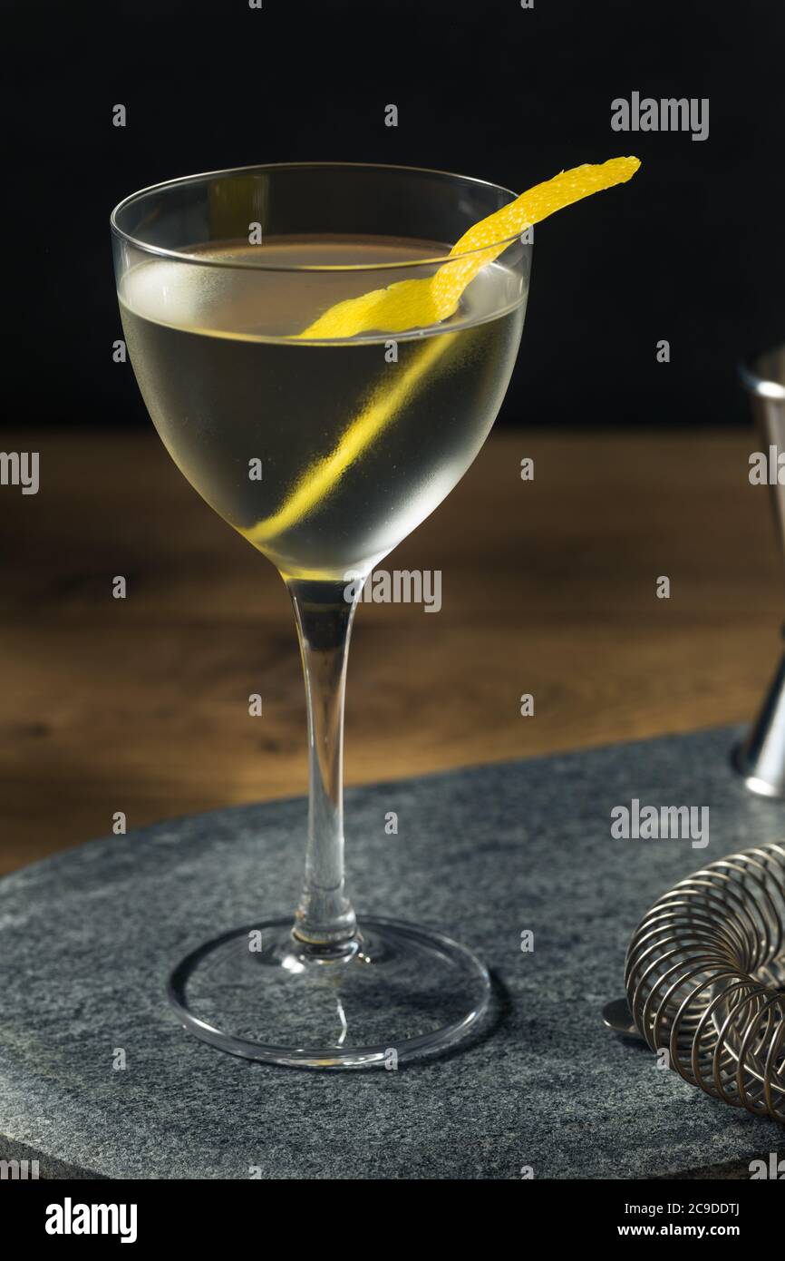 Martini with lemon peel hires stock photography and images Alamy