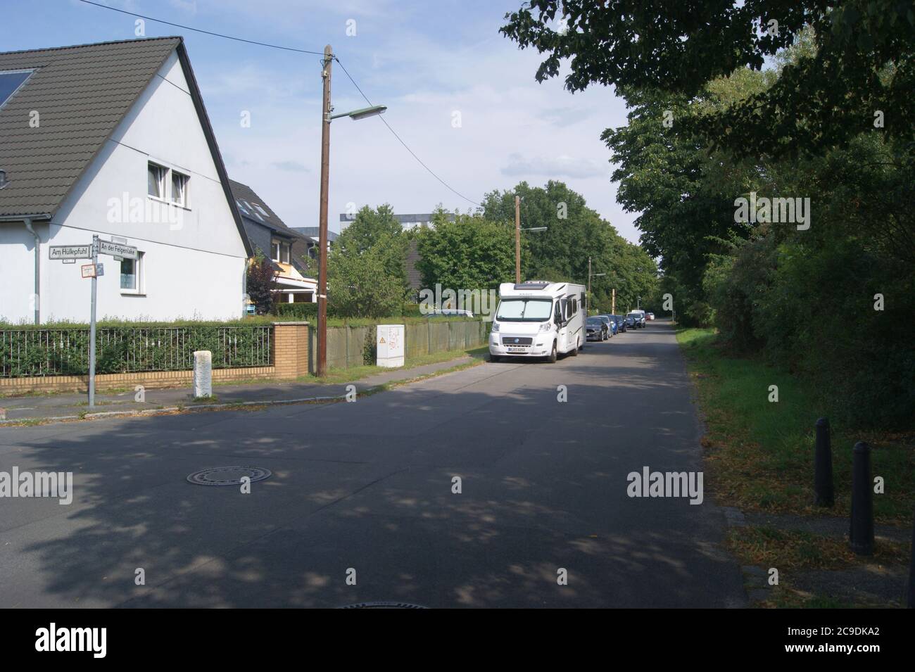 Die Straßenkreuzung An der Felgenlake Ecke Am Hüllepfuhl im Falkenhagener Feld / Spektefeld in Berlin-Spandau Stock Photo