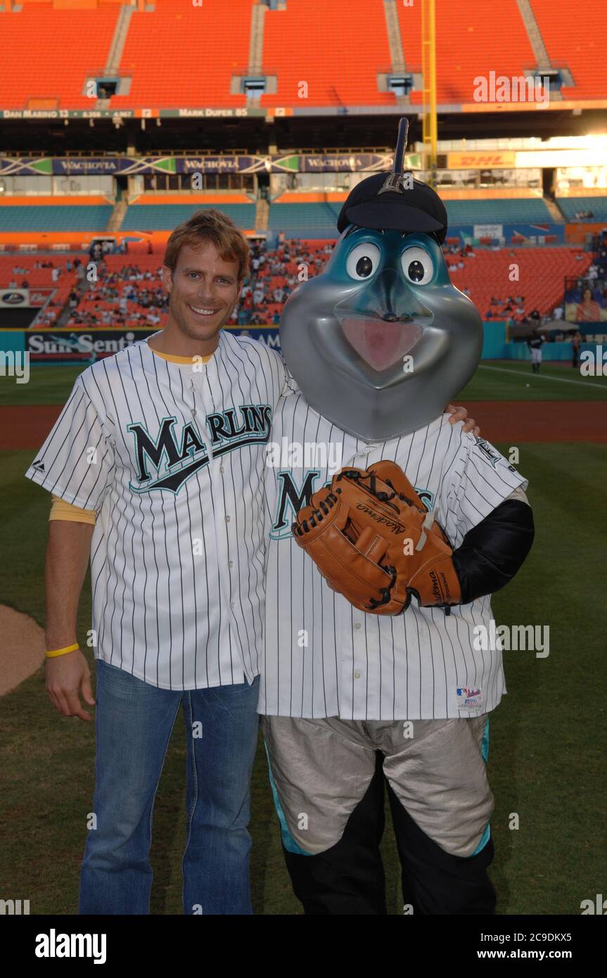 Actor Daniel Travis star of Open Water throws out the first pitch at the Florida, USA. , . Marlins home game VS. the New York Mets at Pro Player Stadium People: Daniel Travis Credit: Storms Media Group/Alamy Live News Stock Photo