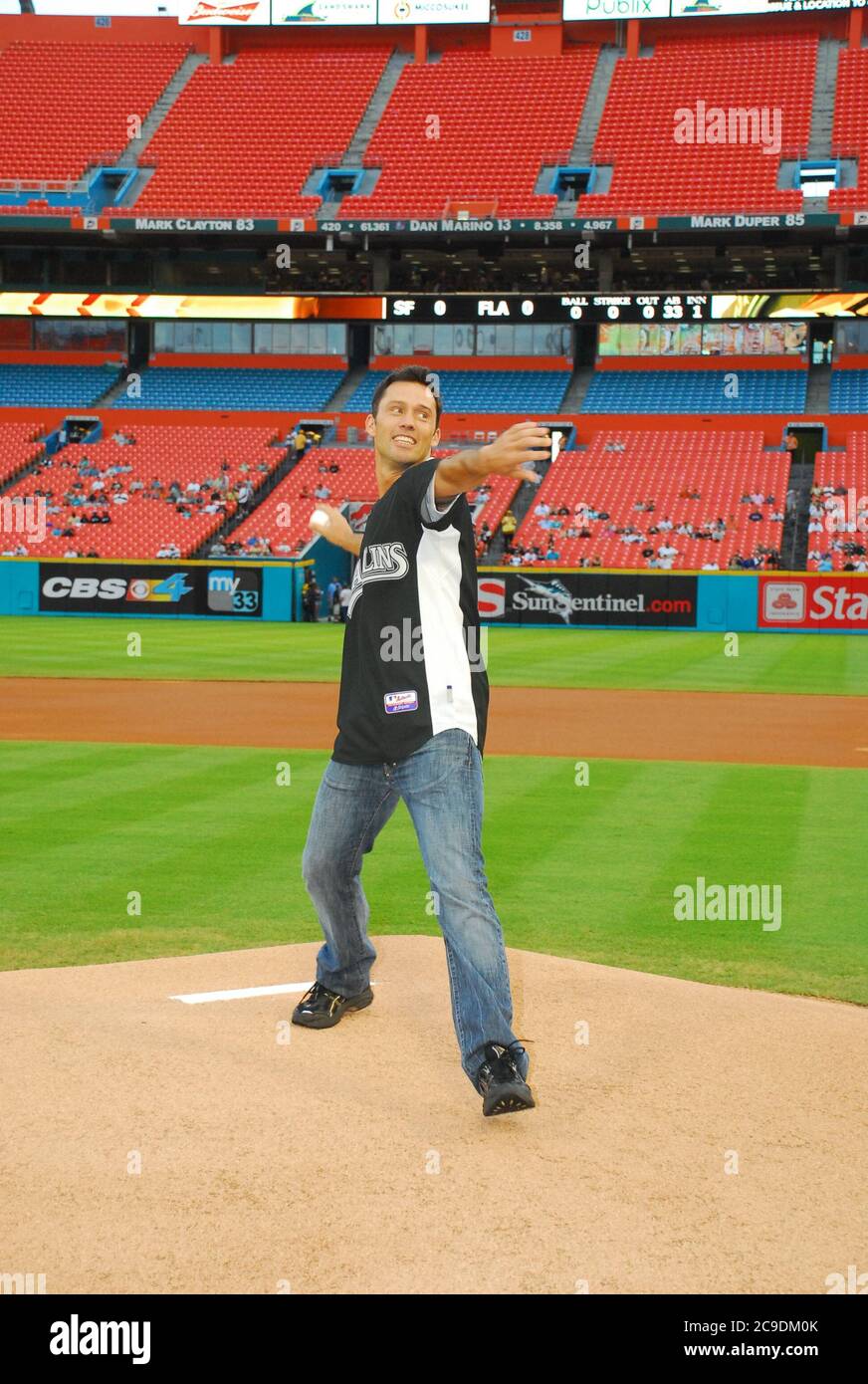 MIAMI, FL - June 6: Actor Jeffrey Donovan star of 'Burn Notice' throws out the first pitch before at a Florida Marlins home game at Dolphin Stadium on June 6, 2009 in Miami, Florida.  People;  Jeffrey Donovan Stock Photo