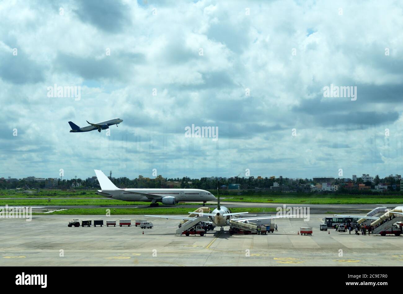 Passenger airplane taking off from Kolkata airport Stock Photo - Alamy