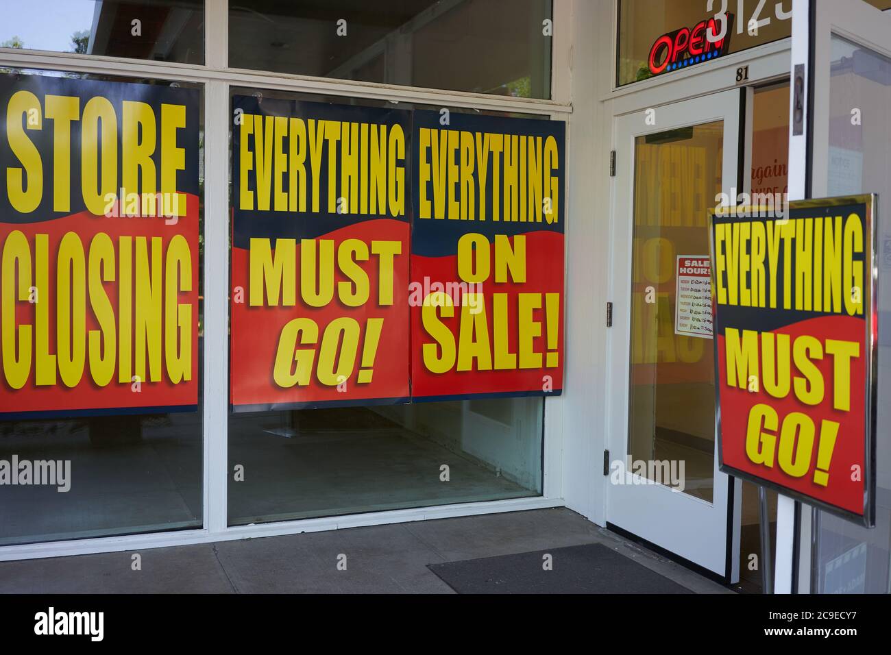 Tuesday Morning to close Utah's remaining stores amid bankruptcy